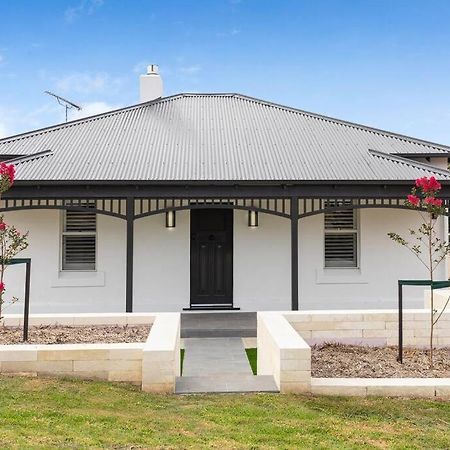 Luxury Cottage Accommodation Mount Gambier Exterior photo